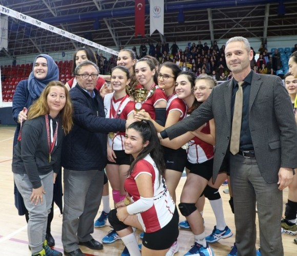 Liseler Voleybolda Şampiyon Hendek