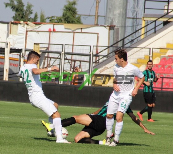 Manisa B.Belediye-Sakaryaspor:0-0