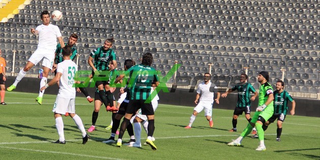 Manisa B.Belediye-Sakaryaspor:0-0