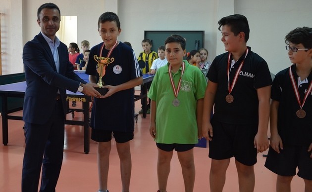 Minikler Masa Tenisinde şampiyonlar belli oldu