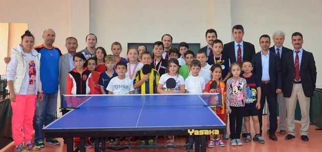 Minikler Masa Tenisinde şampiyonlar belli oldu