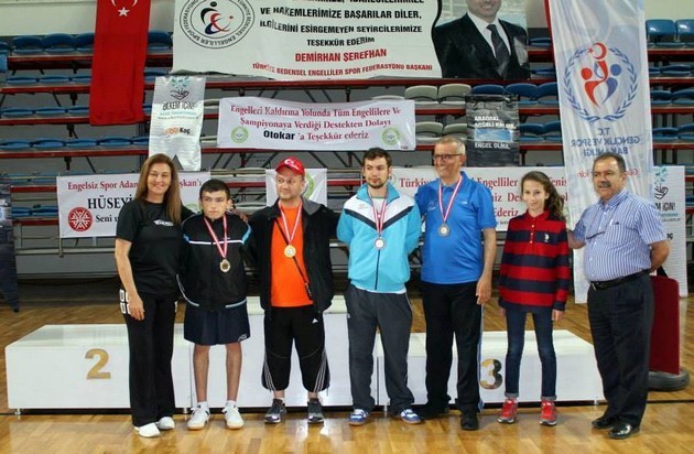 Bedensel Engelliler Masa Tenisi Turnuvası sona erdi