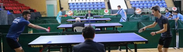 Genç raketler kupayı kaptı