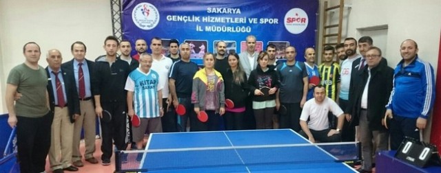 Masa Tenisinde Öğretmenler günü coşkusu