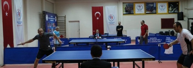 Masa Tenisinde Öğretmenler günü coşkusu