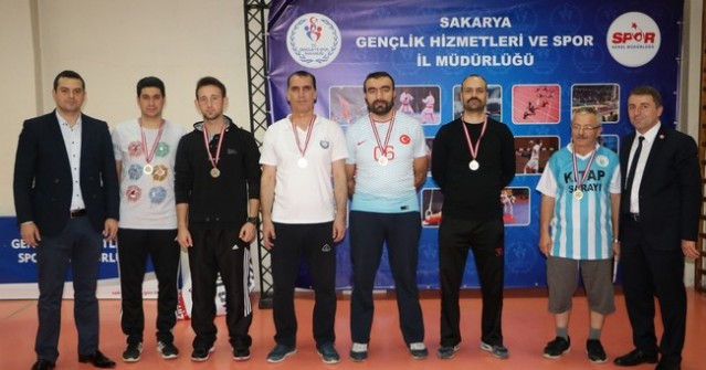 Masa Tenisinde Öğretmenler günü coşkusu