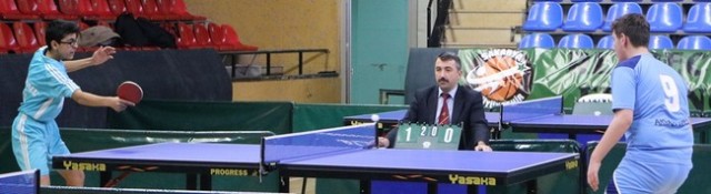 Genç raketler kupayı kaptı