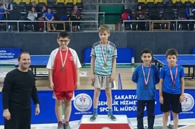 Masa Tenisinde şampiyonlar belli oldu
