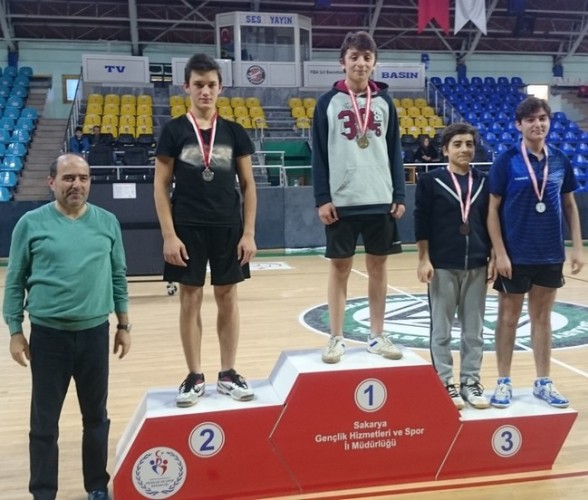 Masa Tenisinde şampiyonlar belli oldu