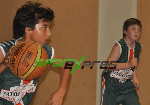 Minik Erkekler Basketbol Pay Off başladı