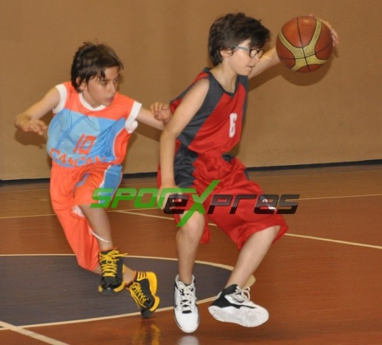 Minik Erkekler Basketbol Pay Off başladı