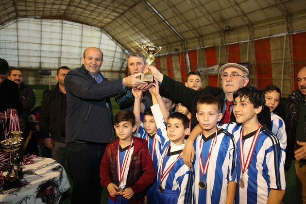 Minikler'de Şampiyon Yenigün Mahallesi