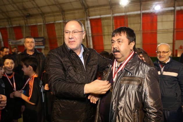 Minikler'de Şampiyon Yenigün Mahallesi