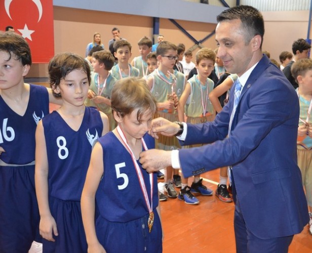Minikler Basketbolda Şampiyon Belli oldu