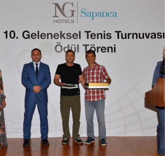 Sapanca'da tenis coşkusu yaşandı