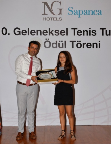 Sapanca'da tenis coşkusu yaşandı