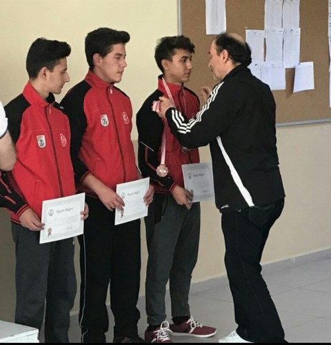 Okul Sporlarında  Yine Zirvedeyiz