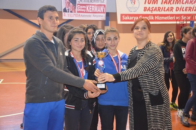 Salonda Okulların Şampiyonları belli oldu