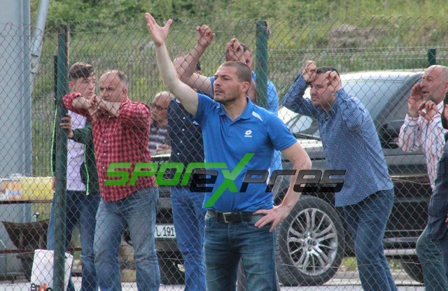 ﻿Sakaryaspor-Çorum maçı kavga çıkınca yarıda kaldı!