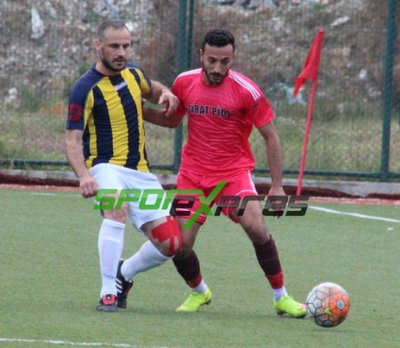 ﻿Sakaryaspor-Çorum maçı kavga çıkınca yarıda kaldı!