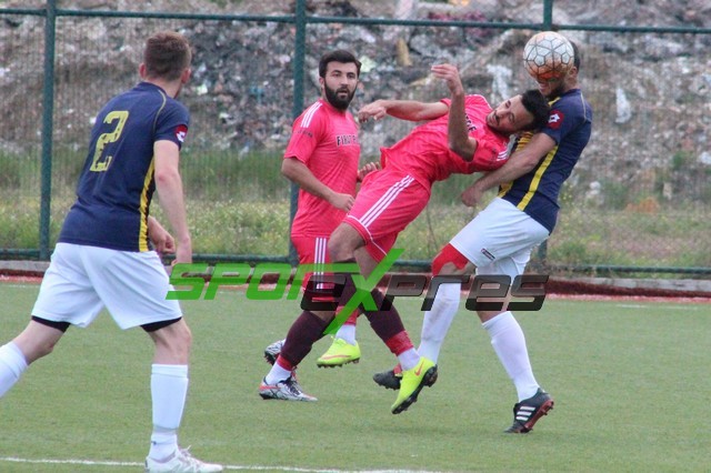 ﻿Sakaryaspor-Çorum maçı kavga çıkınca yarıda kaldı!