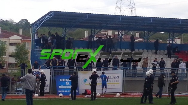 Gazlı müdahale tribünleri karıştırdı