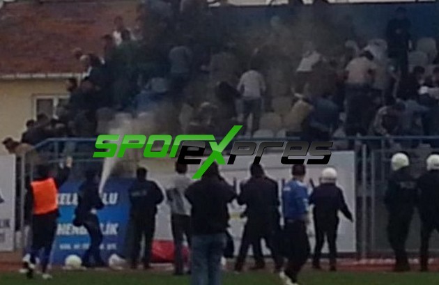 Gazlı müdahale tribünleri karıştırdı