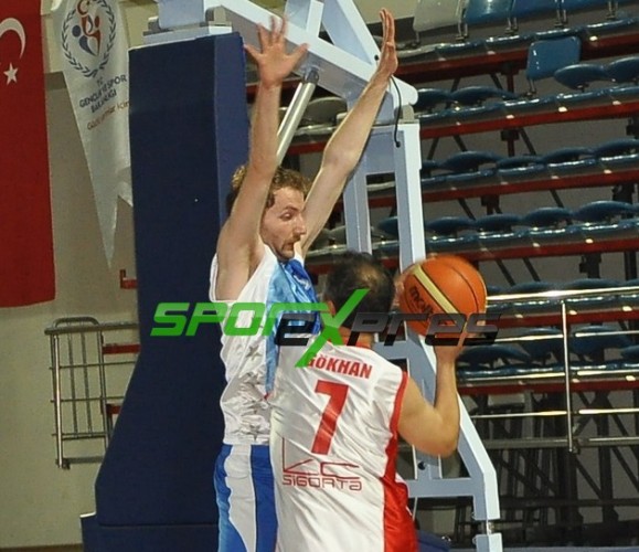 Yücel Ballık: 66 – Anadoluspor : 64