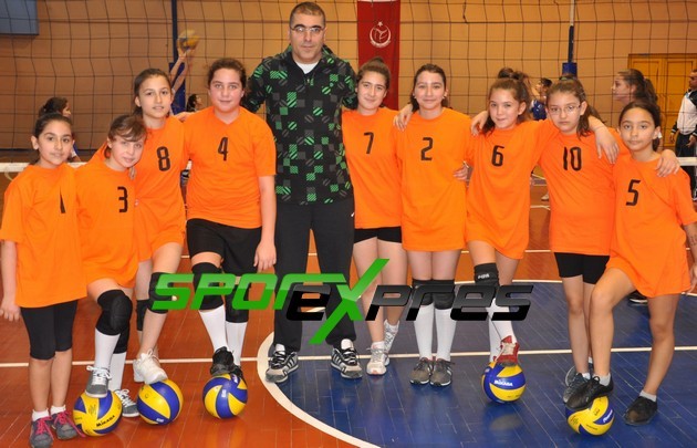 Okullar arası küçük kızlar Voleybol il birinciliği
