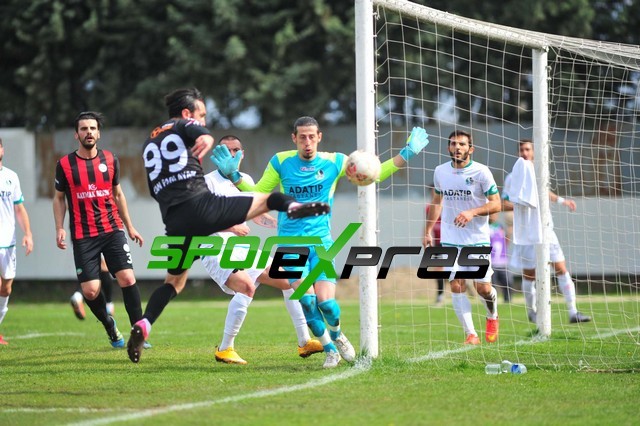 Orhangazispor-Sakaryaspor: 0-0