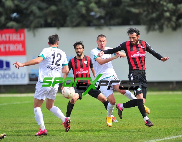 Orhangazispor-Sakaryaspor: 0-0
