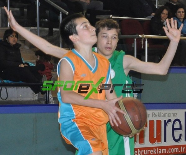 Ormanspor : 34 – Sakarya Yıldızlar : 74