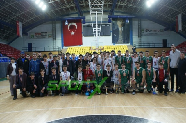 Basketbol’da Şampiyon Özel Şahin