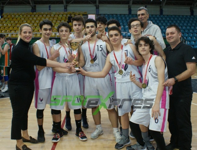 Basketbol’da Şampiyon Özel Şahin