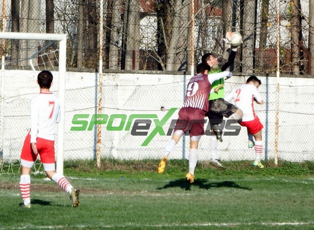 Pamukova Gençlergücü-Yenikent Fıratspor: 3-0