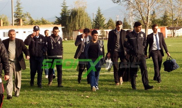 Pamukovaspor-Hendek Gençlik maçı karakolda bitti