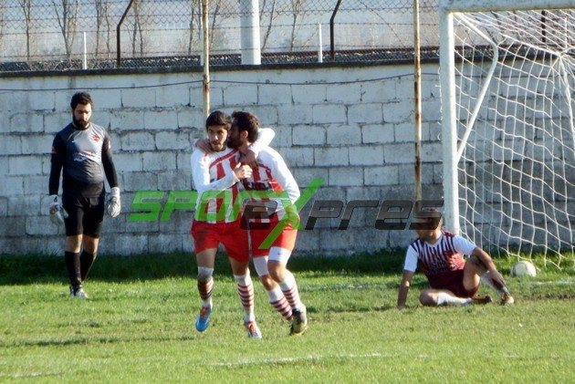 Pamukova Gençlergücü-Yenikent Fıratspor: 3-0