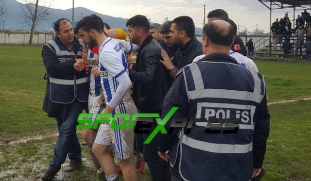 Pamukova'da olaylı maç