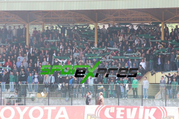 Sakaryaspor -Hacettepespor maçı resimleri
