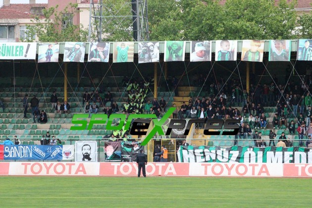 Sakaryaspor -Hacettepespor maçı resimleri