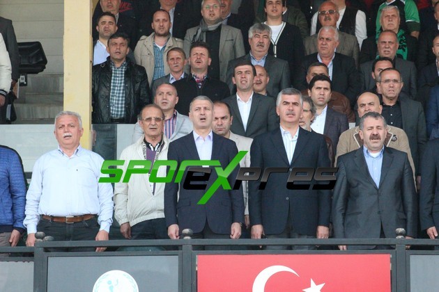 Sakaryaspor -Hacettepespor maçı resimleri
