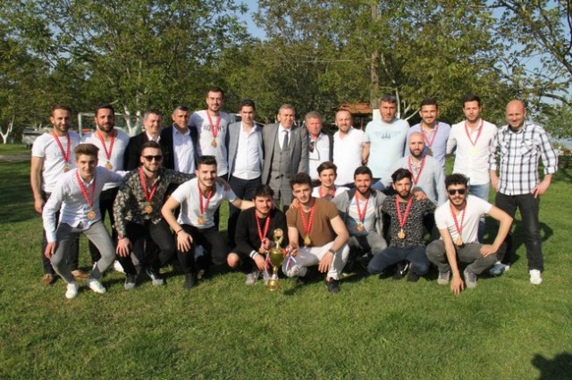 Kocaali Sahilspor Kupasına Kavuştu