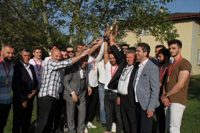 Kocaali Sahilspor Kupasına Kavuştu
