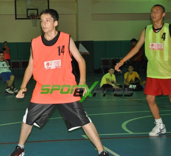 Sakarya'da 3x3 Basketbol şöleni yapıldı