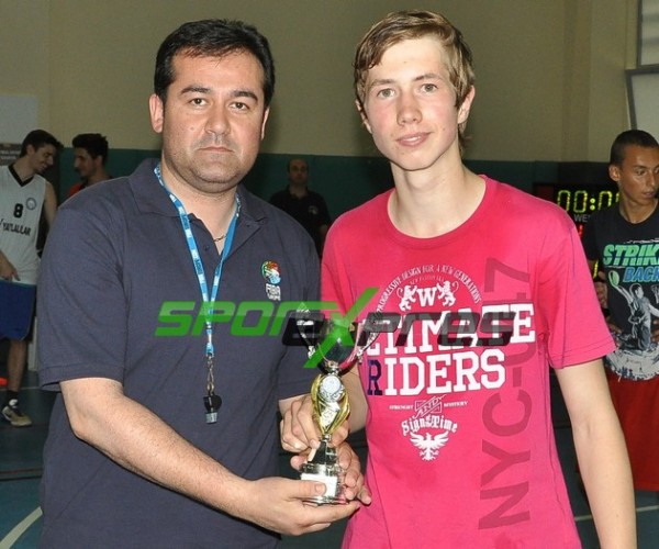 Sakarya'da 3x3 Basketbol şöleni yapıldı