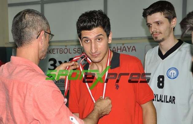 Sakarya'da 3x3 Basketbol şöleni yapıldı