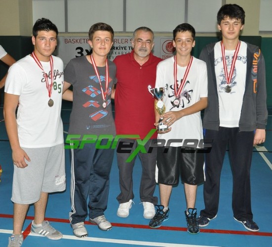 Sakarya'da 3x3 Basketbol şöleni yapıldı