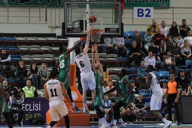 Sakarya Büyükşehir-Darüşşafaka: 55-66