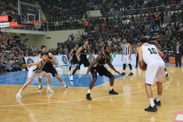 Sakarya Büyükşehir-Beşiktaş: 69-75