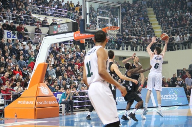 Sakarya Büyükşehir-Beşiktaş: 69-75